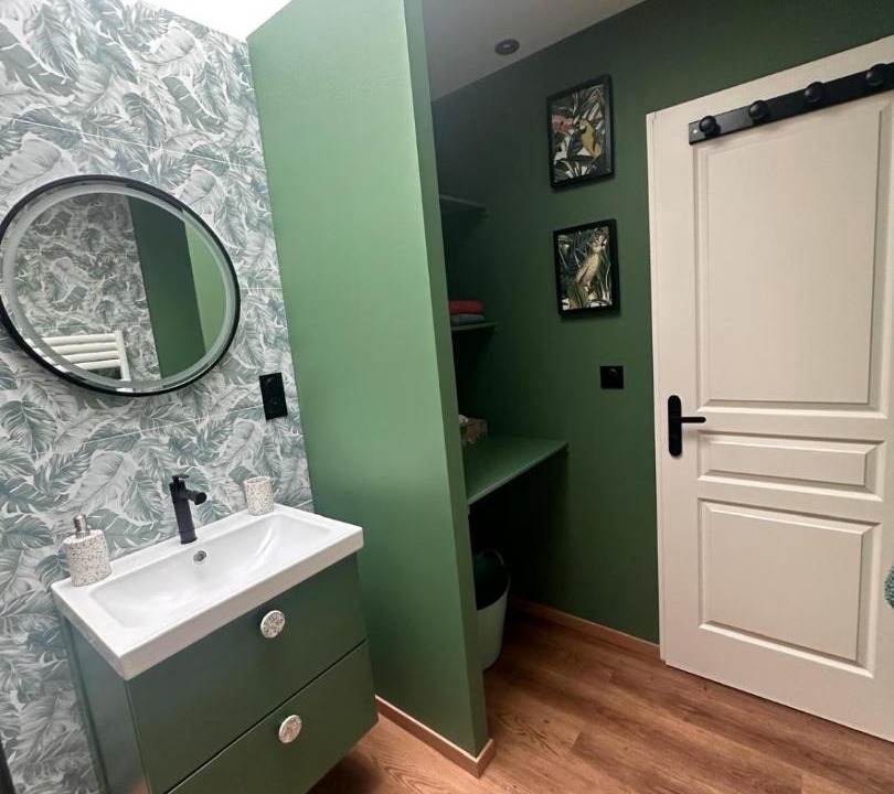 Photo of Bathroom in Saint-Maurice-de-Remens