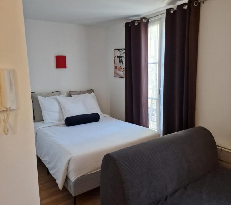 Photo of Bedroom in Hopital Saint-Louis