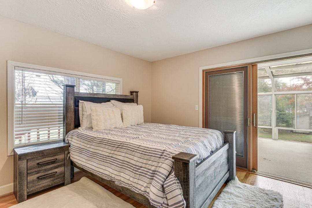 Photo of Bedroom in Tanasbourne