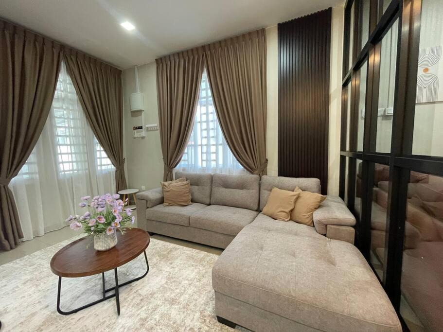 Photo of Others in Parit Sakai