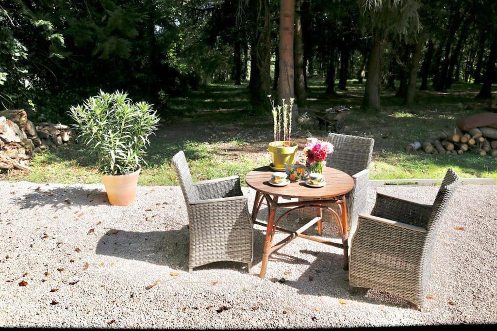 Photo of Others in Arnaud-Guilhem