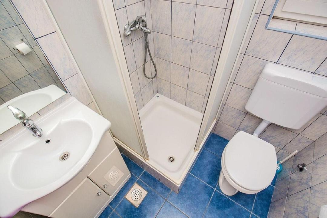 Photo of Bathroom in Tkon