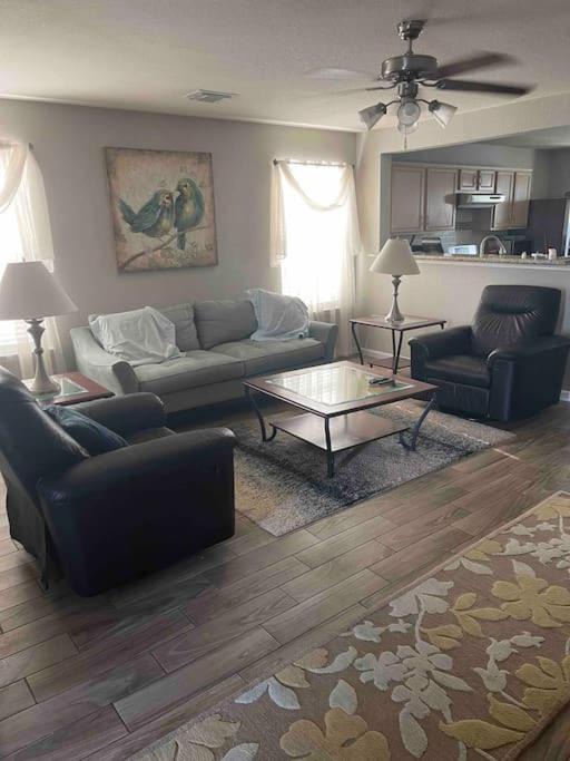 Photo of Livingroom in Humble