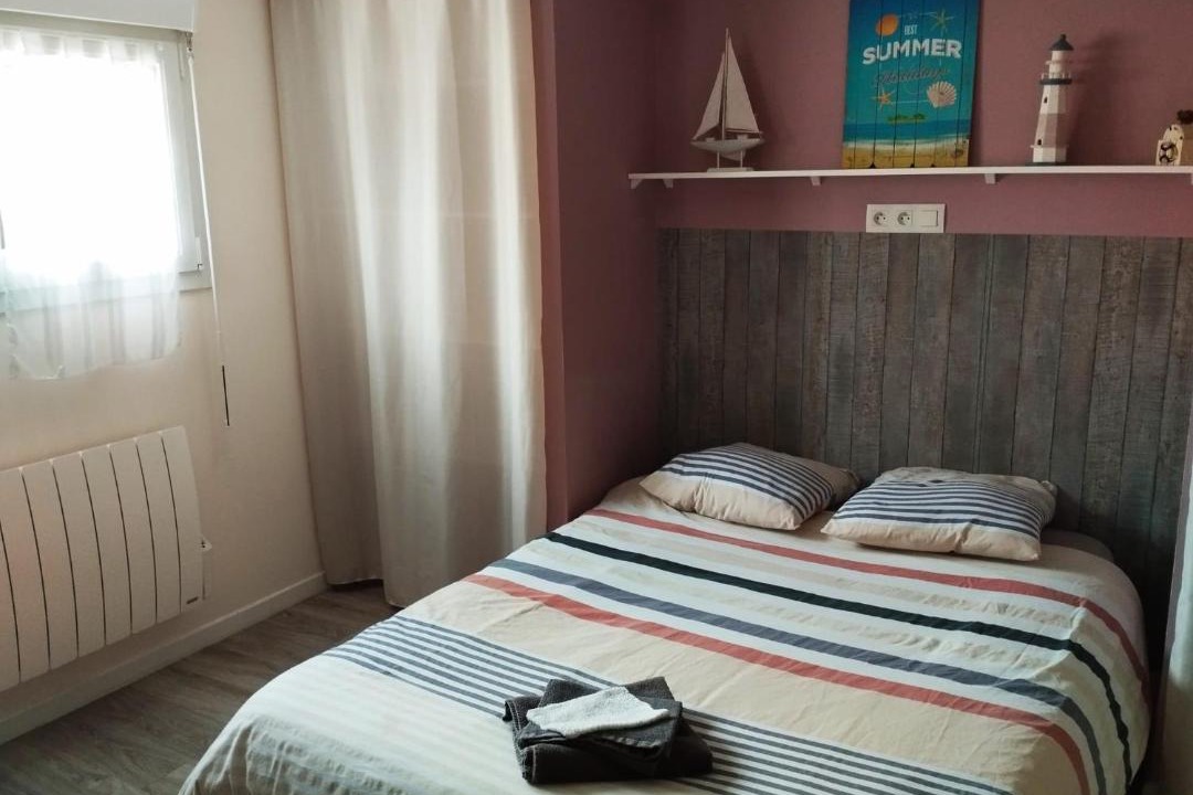 Photo of Bedroom in Lesparre-Medoc