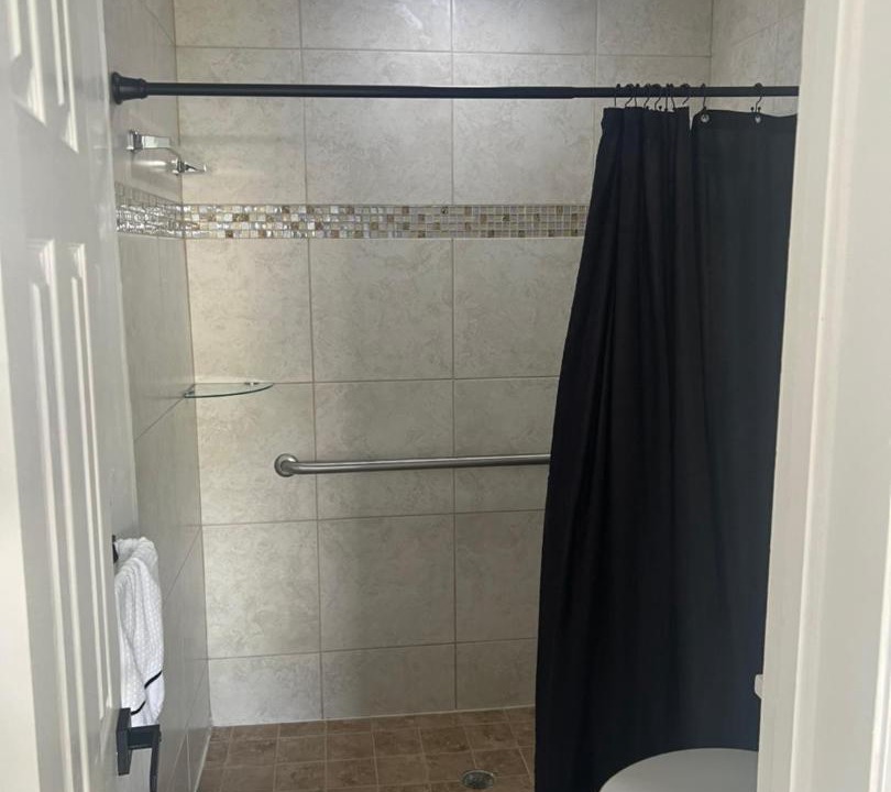 Photo of Bathroom in Miami Gardens