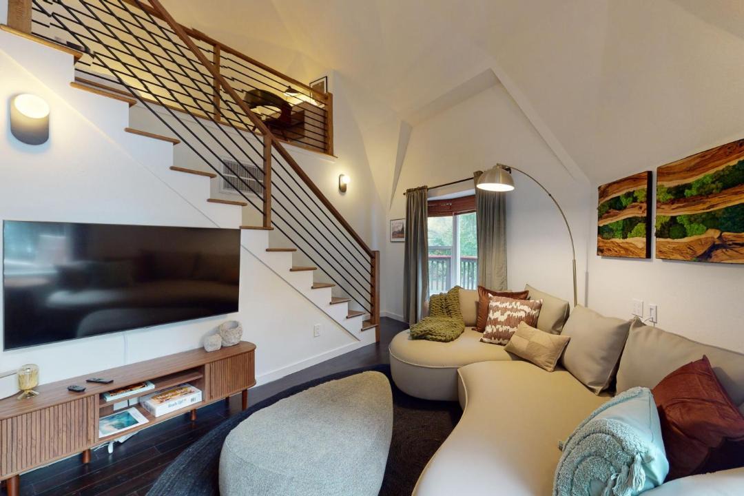 Photo of Others in Burley