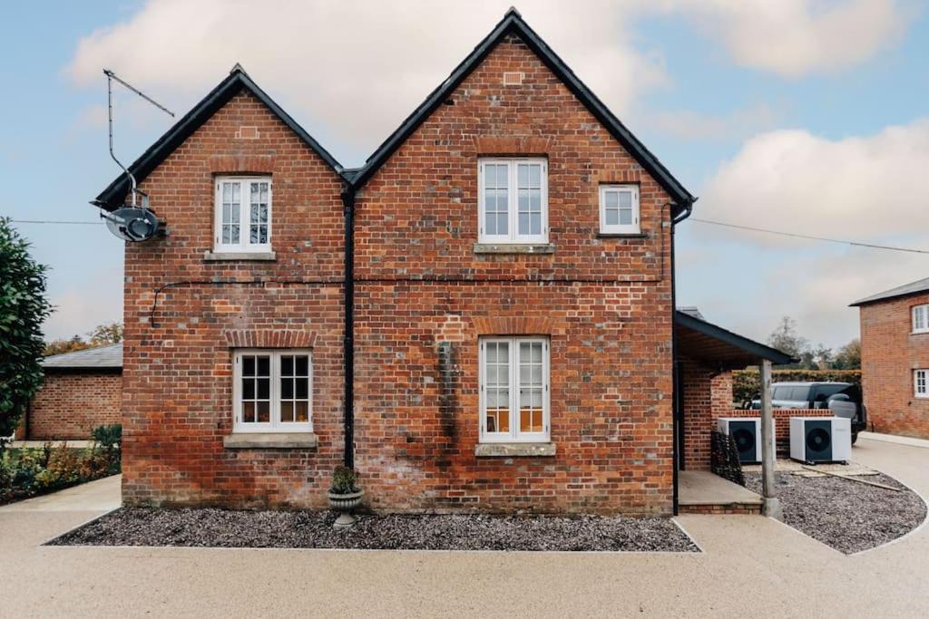 Photo of Others in Cuddesdon