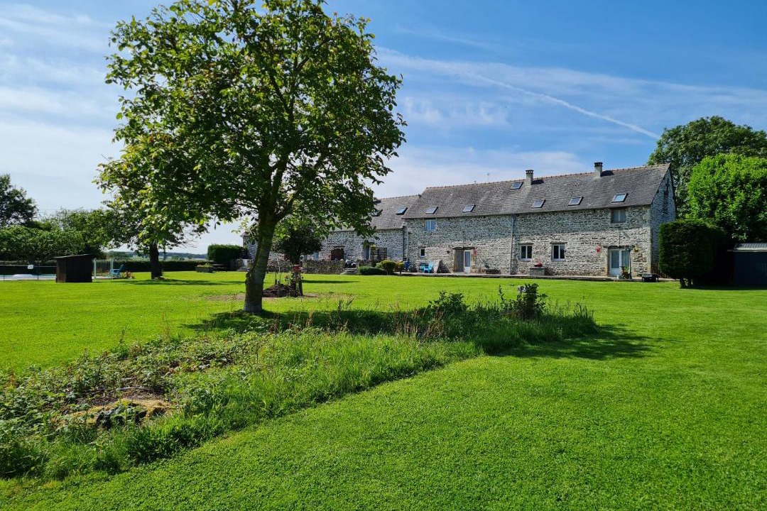 Photo of Others in Madre