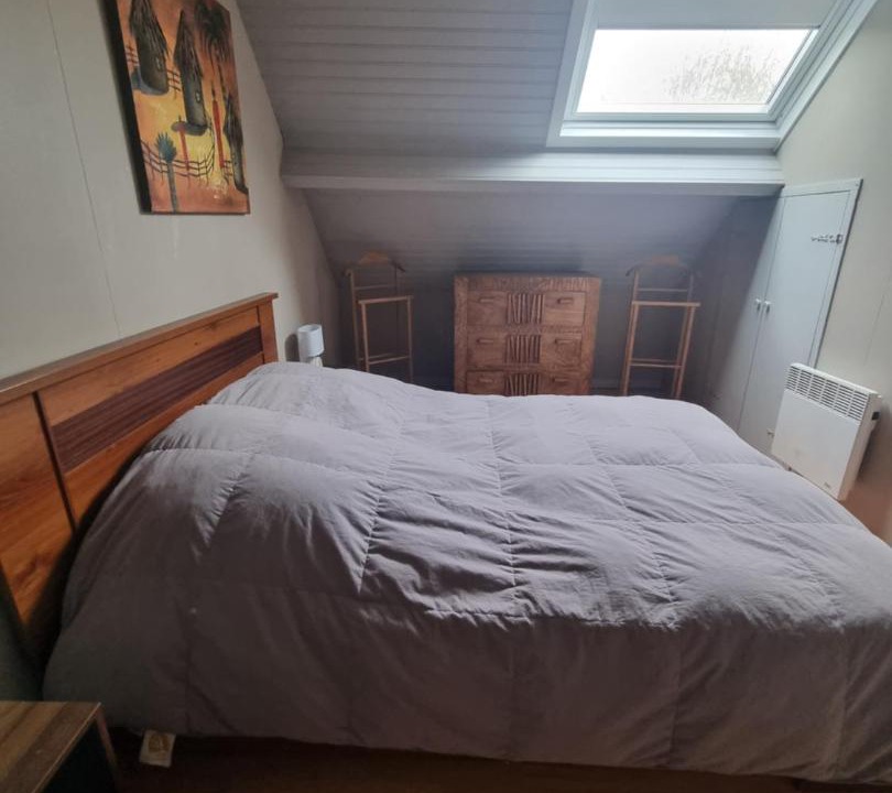 Photo of Bedroom in Neuilly-sous-Clermont