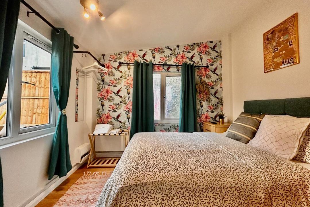 Photo of Bedroom in North Acton