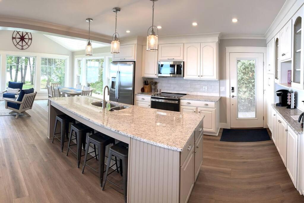 Photo of Kitchen in Town of Torrey