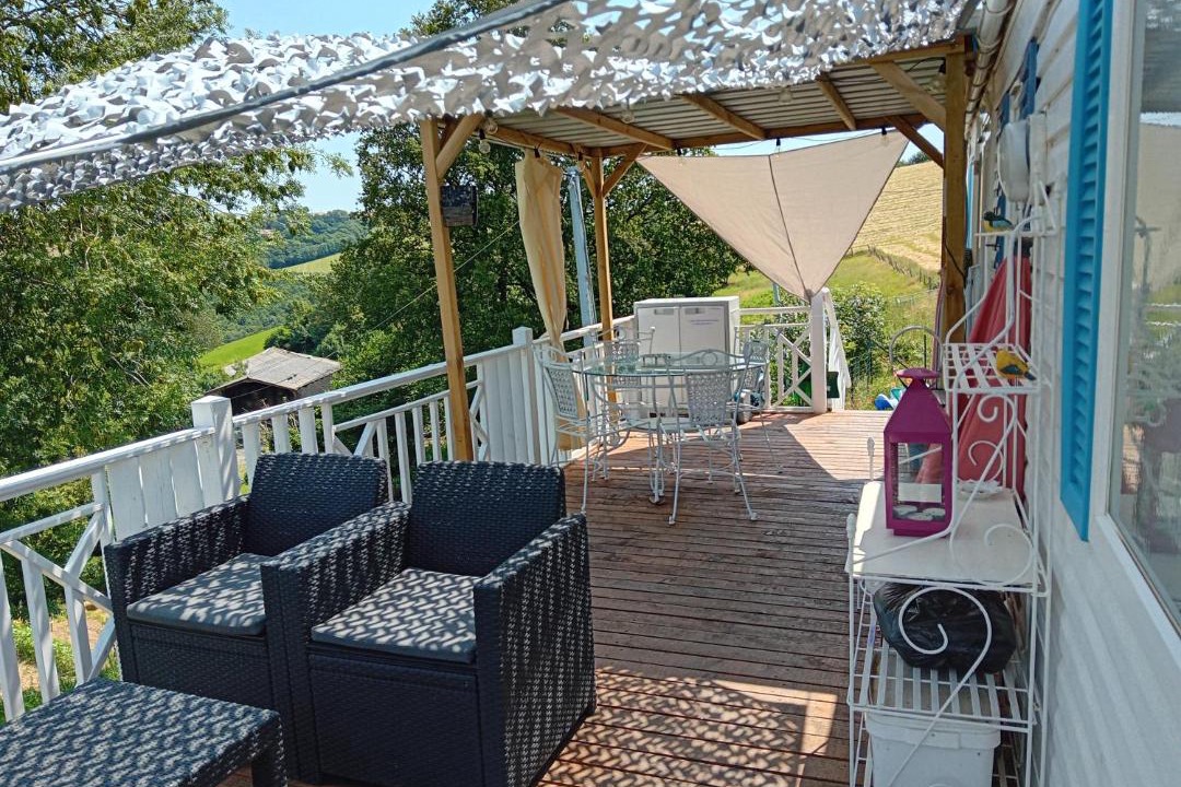 Photo of Patio Balcony in Curvalle