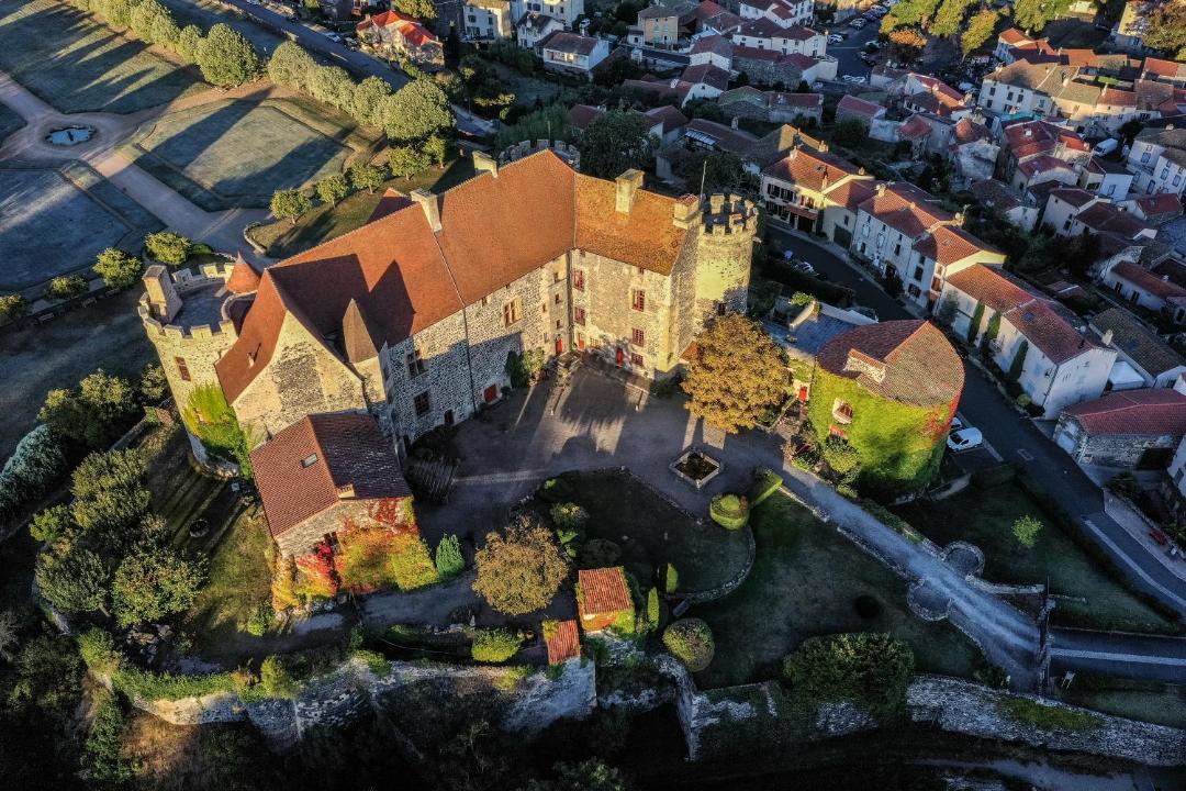 Photo of Buildings in Saint-Saturnin
