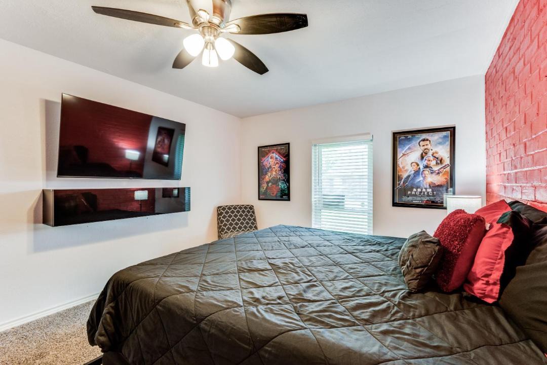 Photo of Bedroom in Grand Prairie
