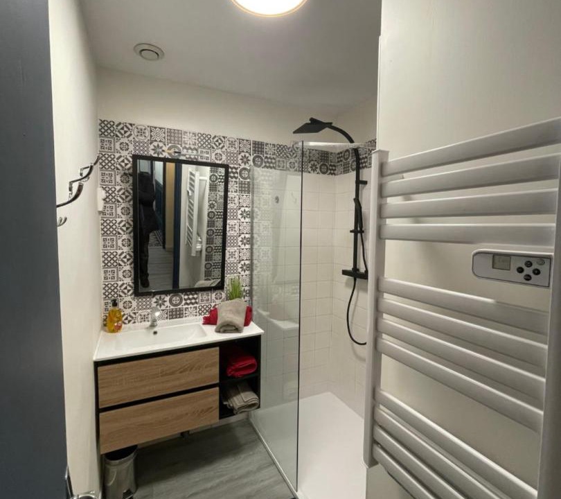 Photo of Bathroom in Avallon