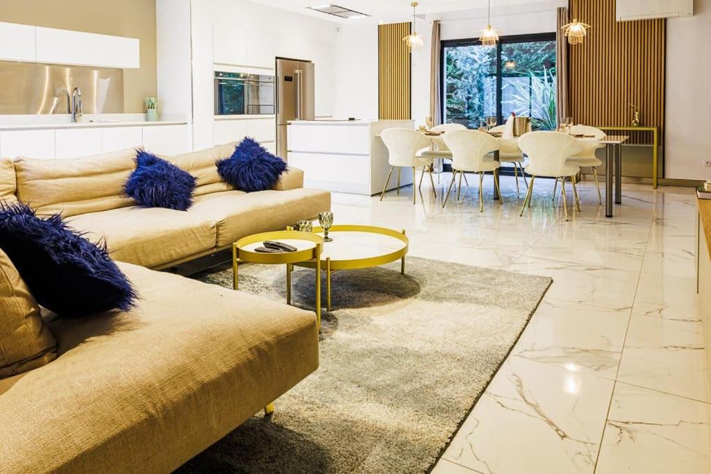 Photo of Livingroom in Pusignan