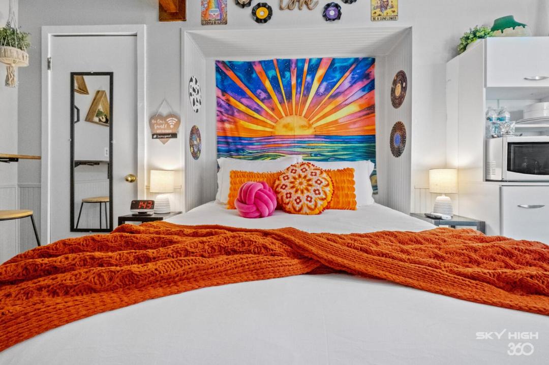 Photo of Bedroom in Eureka Springs Historic District