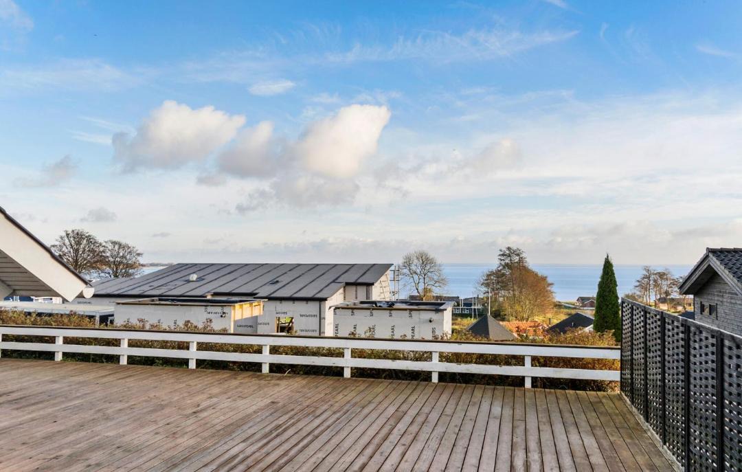 Photo of Others in Bjert