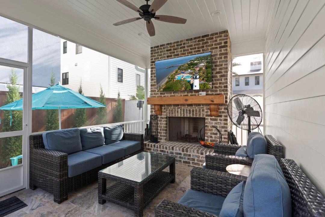 Photo of Patio Balcony in King City