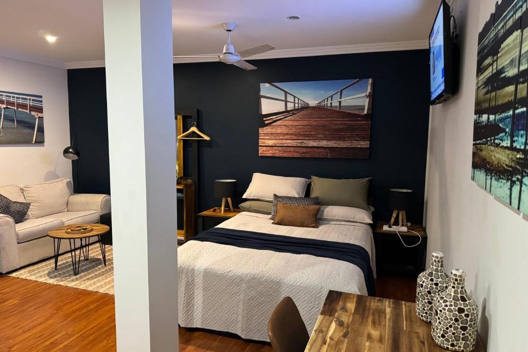 Photo of Others in Point Vernon