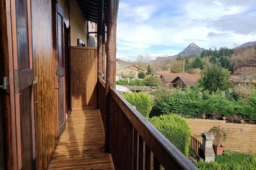 Photo of Patio Balcony in Fougax-et-Barrineuf
