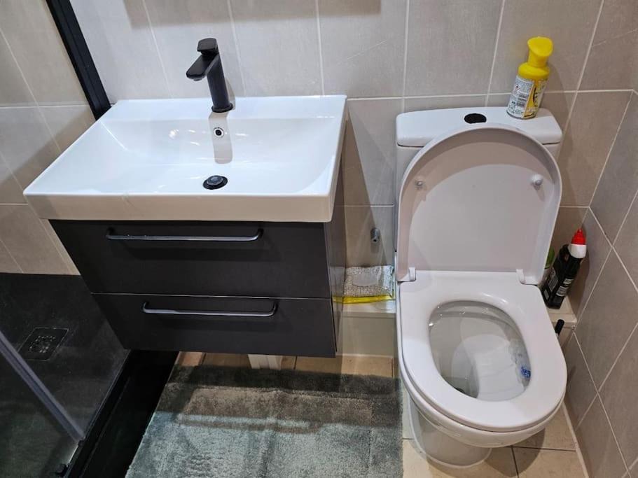 Photo of Bathroom in Burnt Oak