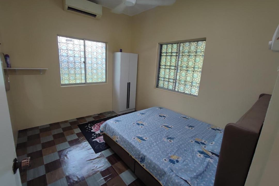 Photo of Bedroom in Batu Pahat
