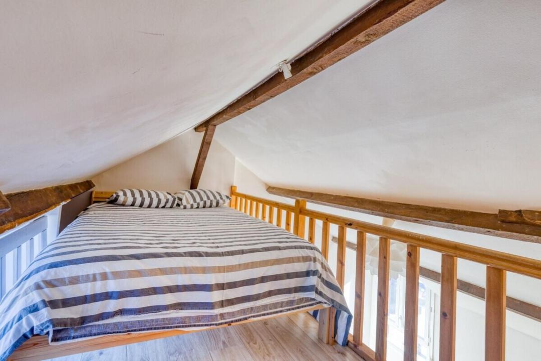 Photo of Bedroom in Etampes