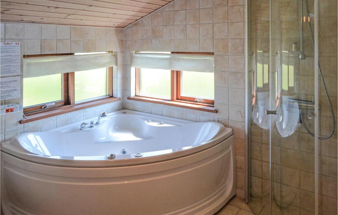 Photo of Bathroom in Ronde