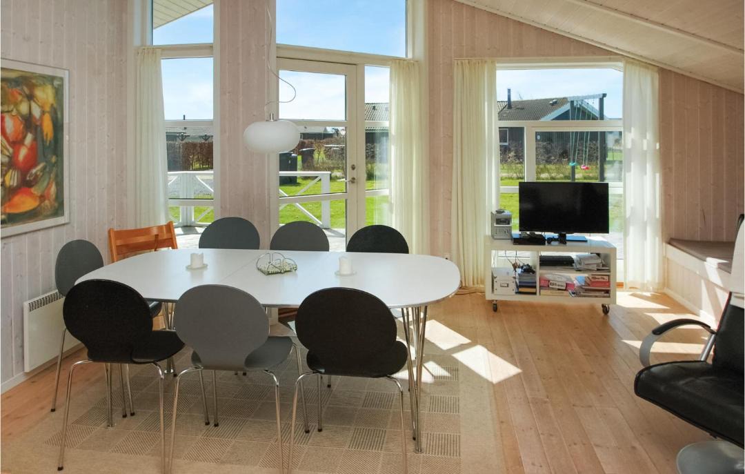 Photo of Others in Flovt Strand