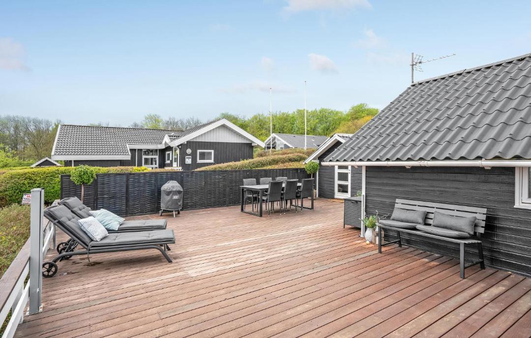 Photo of Others in Bjert