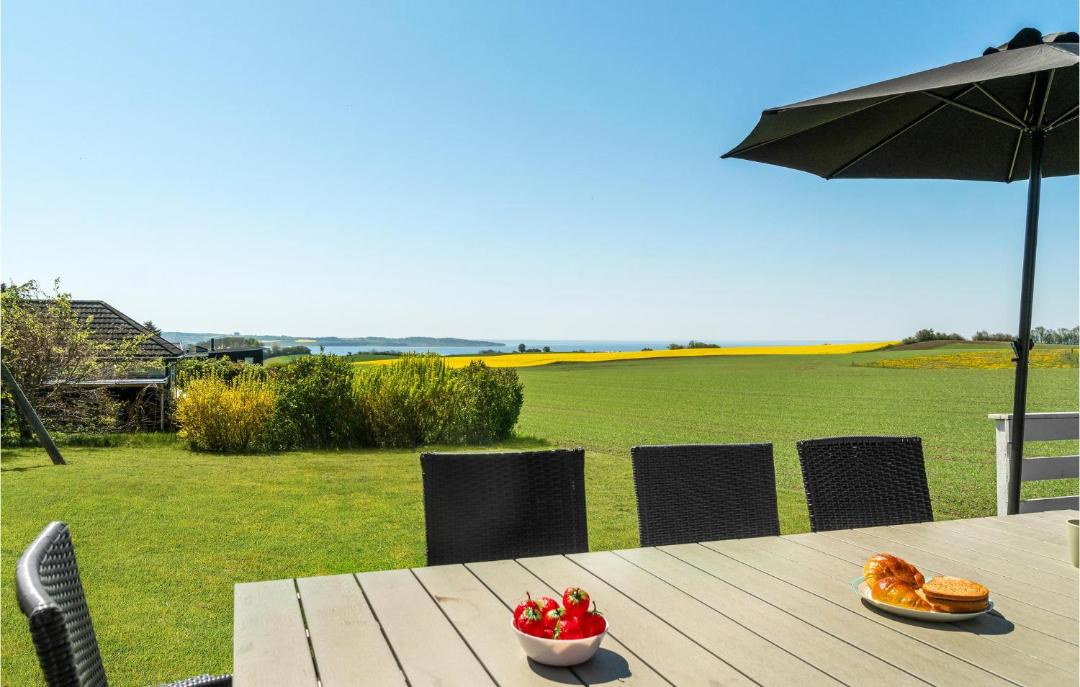 Photo of Others in Knebel