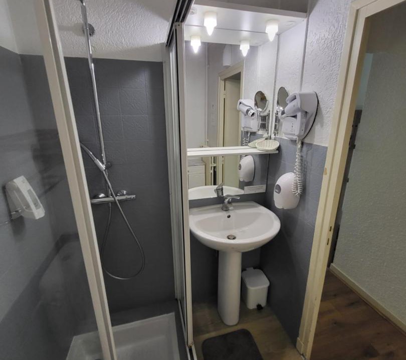Photo of Bathroom in Sennece-les-Macon