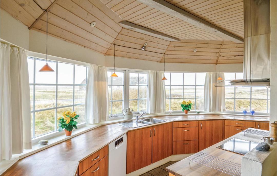 Photo of Others in Vrist Strand