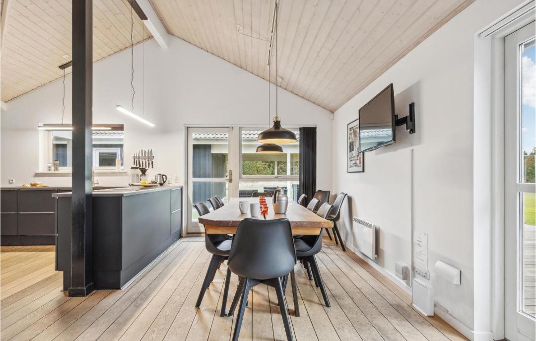 Photo of Others in Bratten Strand