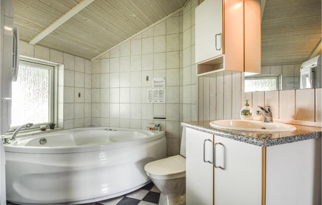 Photo of Bathroom in Aabenraa
