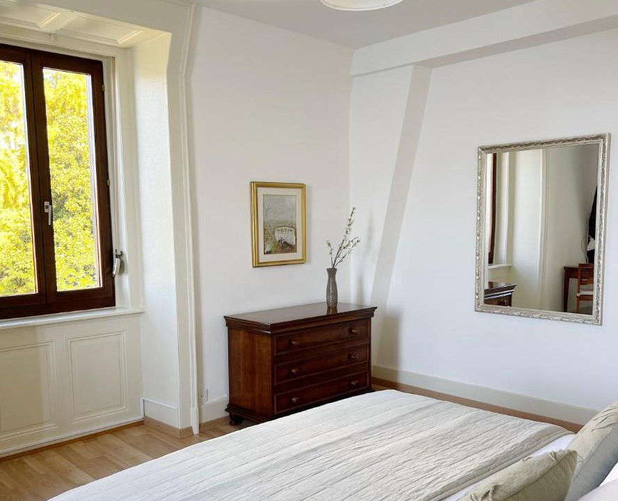 Photo of Bedroom in Montreux City Centre