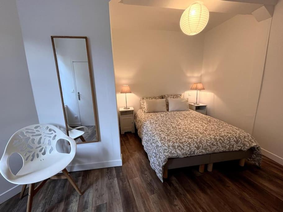 Photo of Bedroom in Pont-l'Eveque