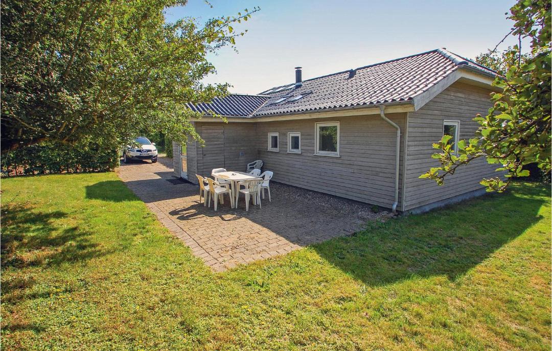 Photo of Others in Flovt Strand