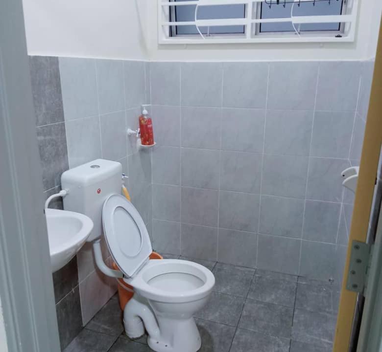 Photo of Bathroom in Bandar Seri Iskandar