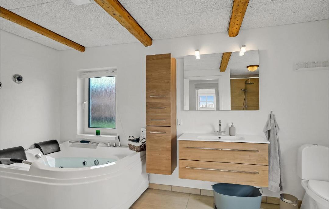Photo of Bathroom in Agger