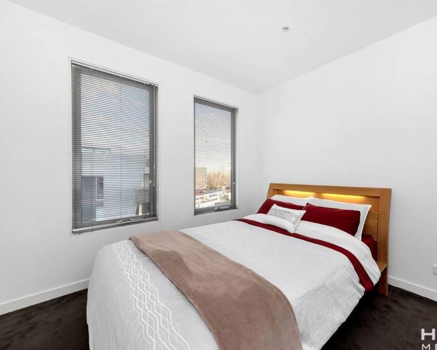 Photo of Bedroom in Caulfield North