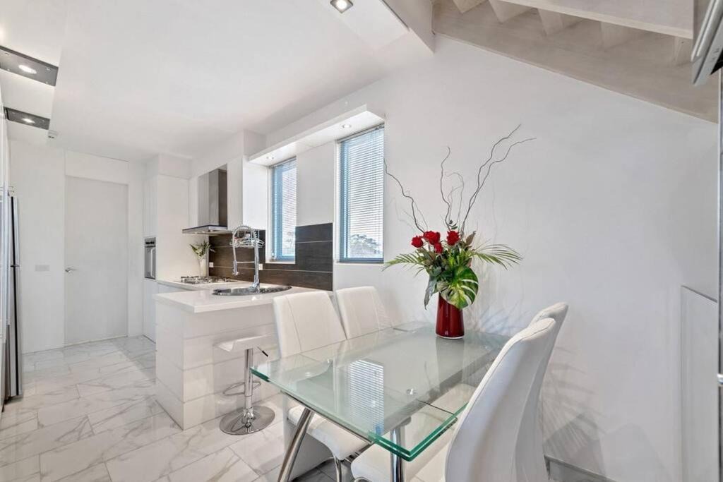 Photo of Others in Caulfield North