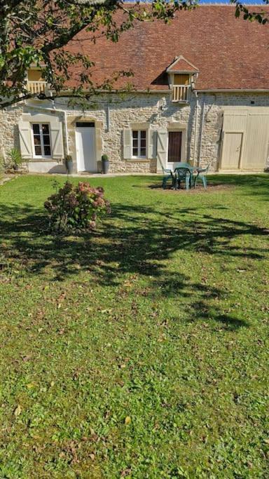 Photo of Others in Menou