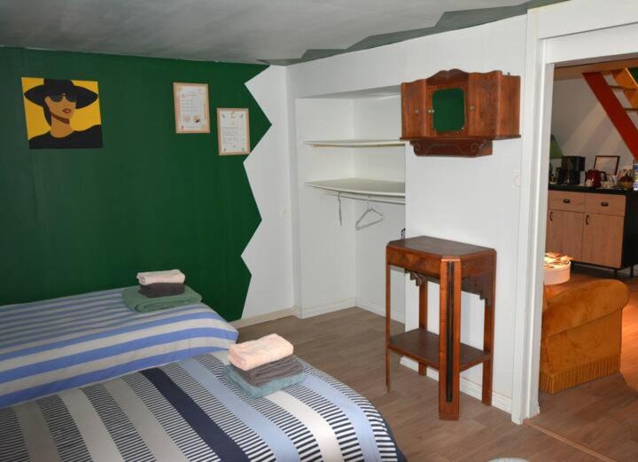 Photo of Bedroom in Glomel