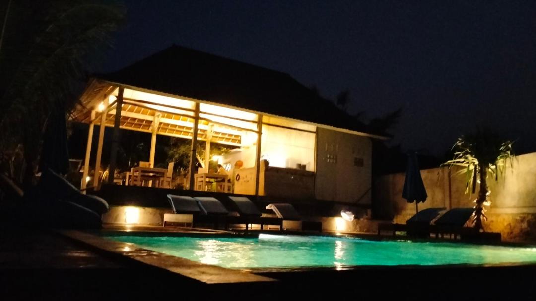 Photo of Others in Mushroom Bay