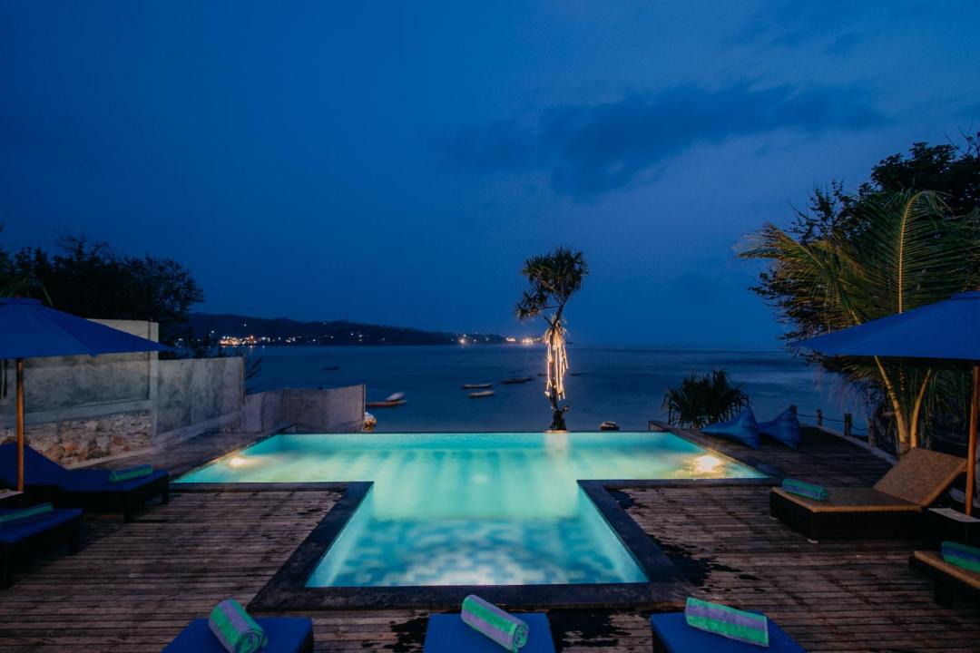 Photo of Others in Mushroom Bay