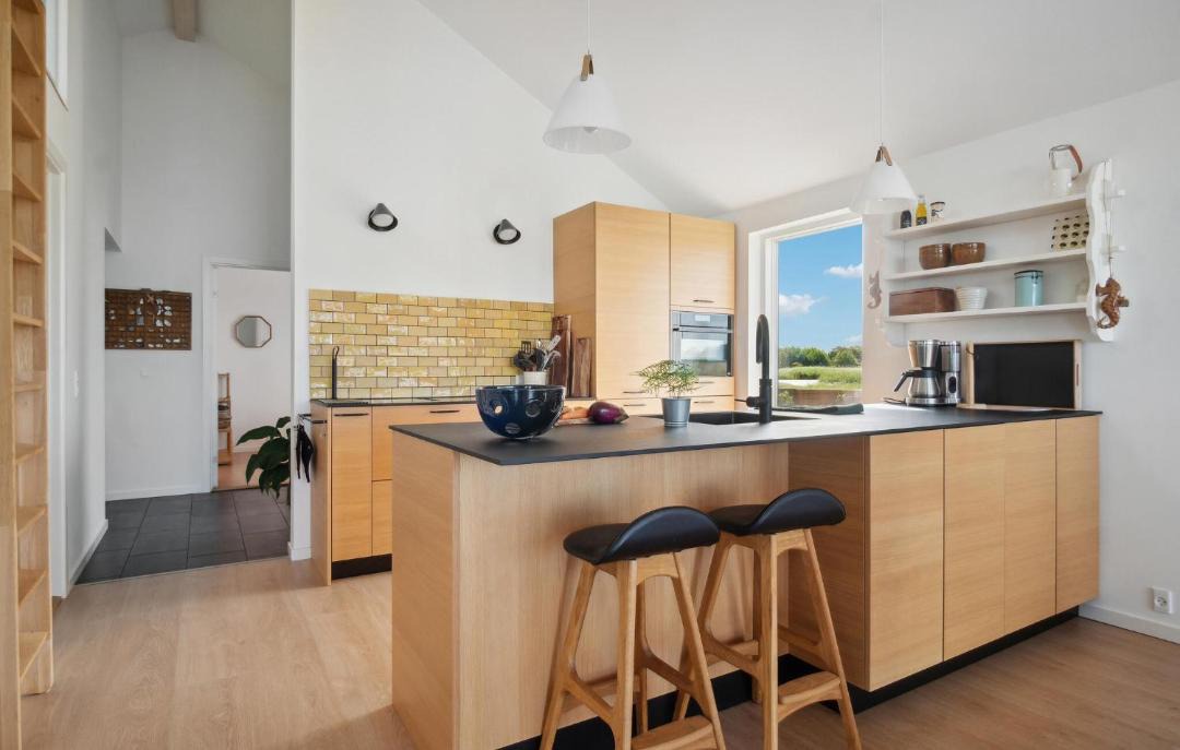 Photo of Others in Frolunde