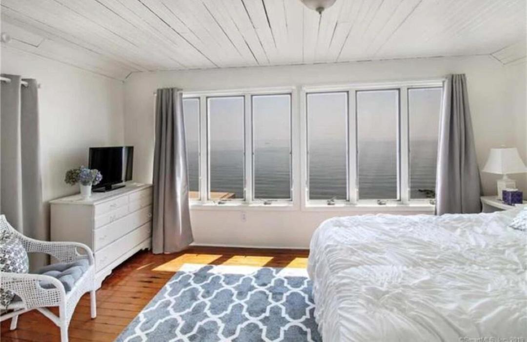 Photo of Bedroom in Momauguin