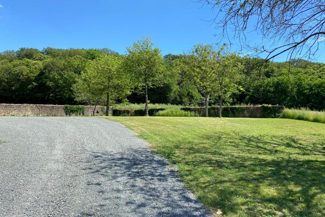 Photo of Others in Neuville-sur-Sarthe